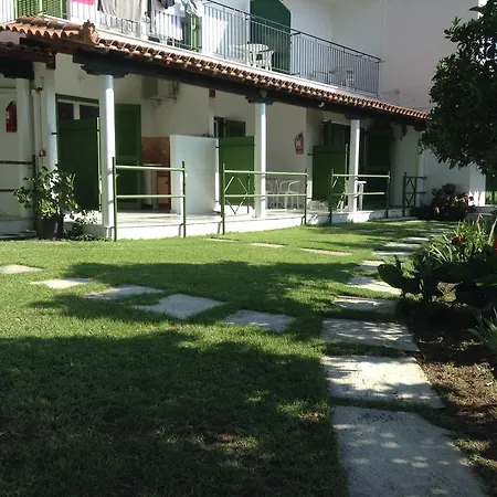 Affittacamere Yiannis (adults Only) Megali Ammos (Skiathos)