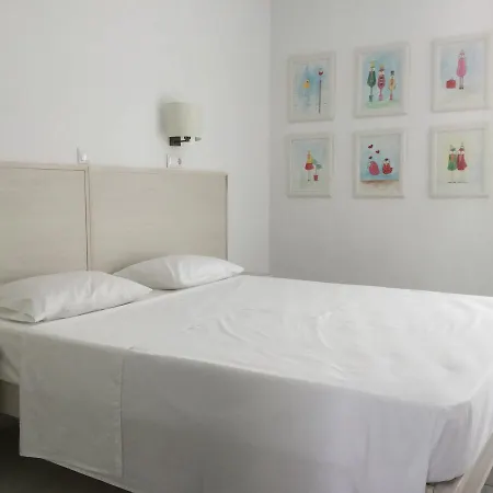 Yiannis (adults Only) Megali Ammos (Skiathos)