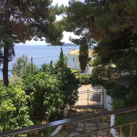 Yiannis (adults Only) بيت ضيافة شاطئ ميغالي أموس