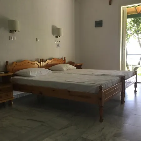 بيت ضيافة Yiannis (adults Only) شاطئ ميغالي أموس
